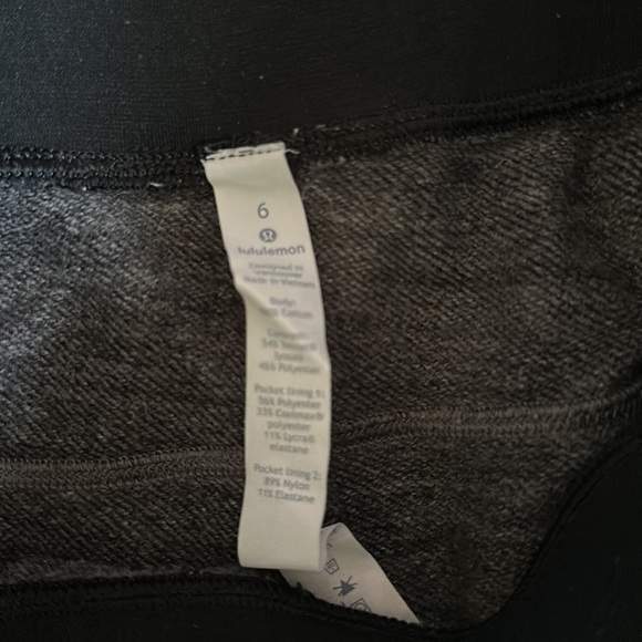 Lululemon lounge shorts gray and black heather - Picture 4 of 4